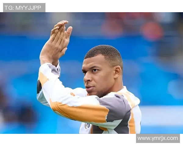 足球明星下车时佩戴耳机的时尚风潮引发球迷热议